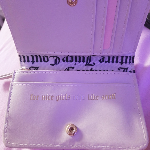 White Quilted Heart Women's Bag - Picture 3 of 3